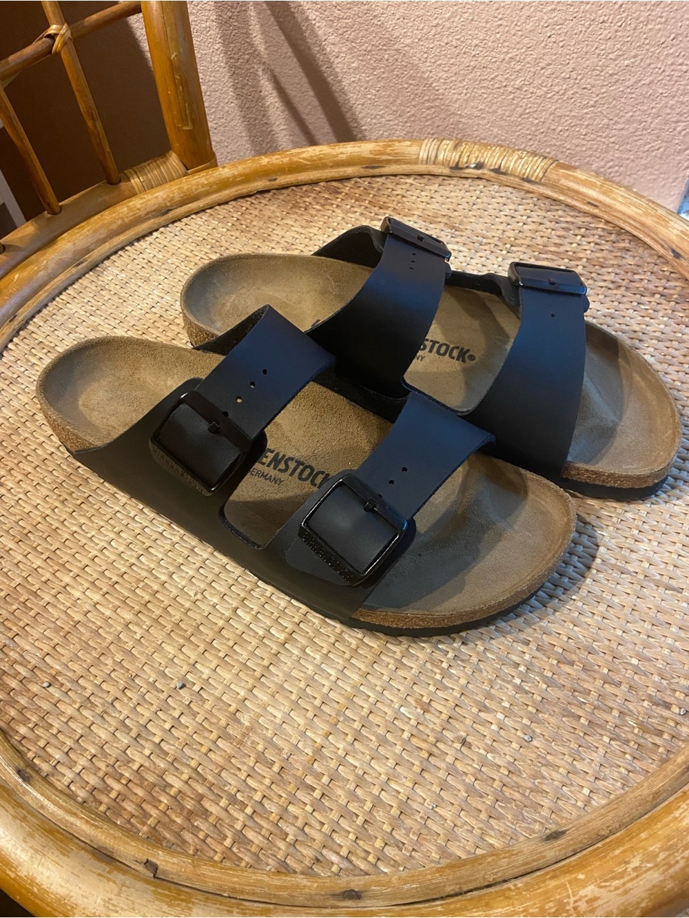 BRAND NEW Birkenstock Arizona Two-Strap NARROW Sandals - Black